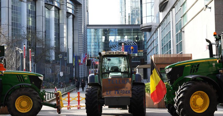 Tractors - Agriculture Protest in City